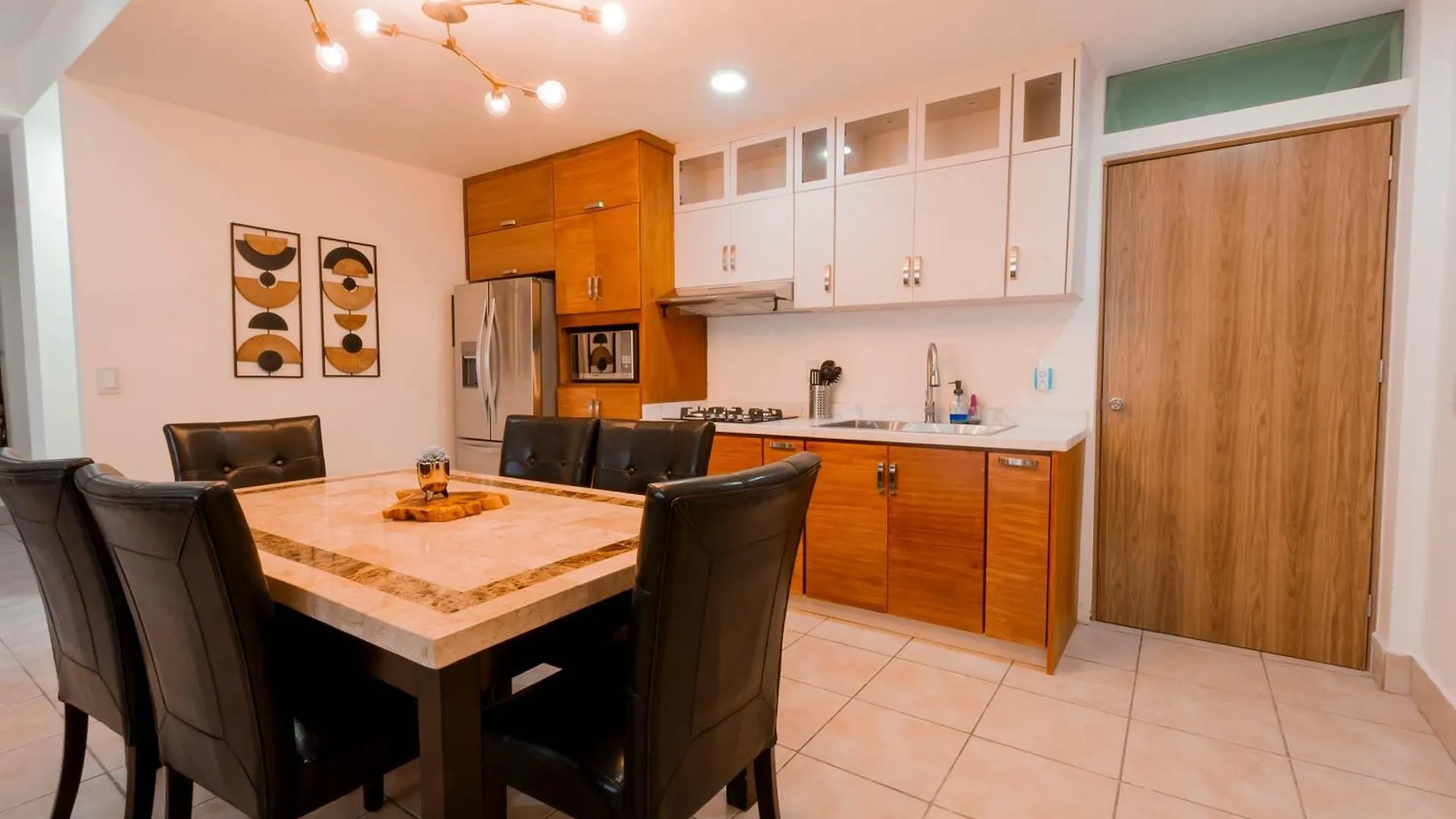 מזטלן Apartment With Beach Access For 6 - Marina Del Rey 101
