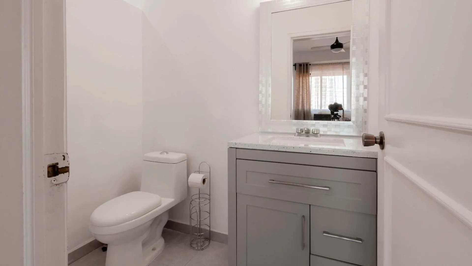 מזטלן Apartment With Beach Access For 6 - Marina Del Rey 101