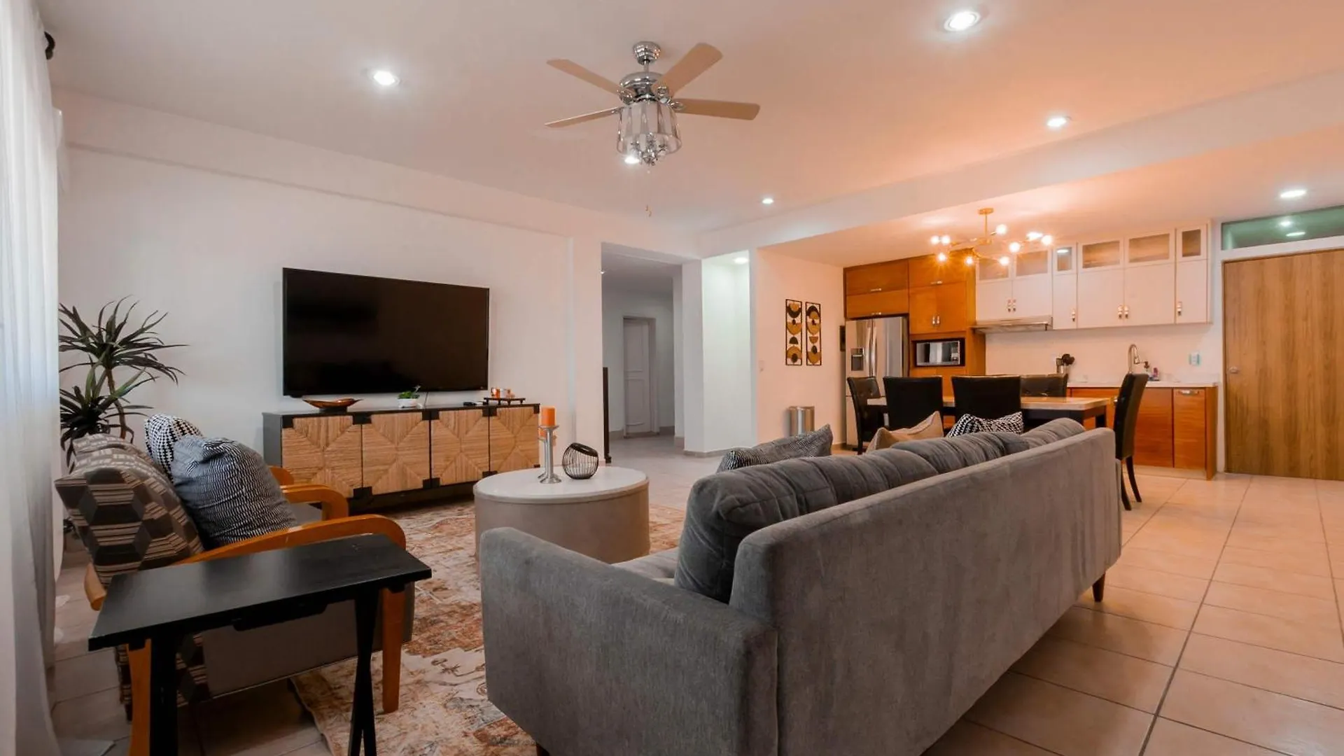 מזטלן Apartment With Beach Access For 6 - Marina Del Rey 101 מקסיקו
